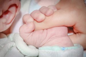 Oliwka dla dzieci jako odpowiednik drogeryjnych balsamów. Oliwka w żelu Johnson – oliwka dla dzieci johnsons baby